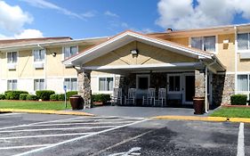 Rodeway Inn & Suites Jacksonville Near Camp Lejeune